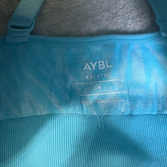 AYBL seamless matching workout set size small - Picture 4 of 5